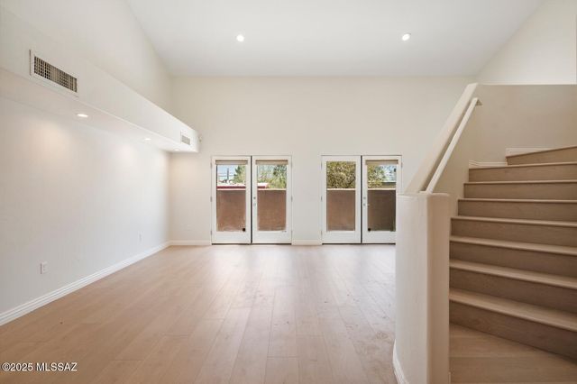 3121 N Olsen Avenue, Tucson, AZ 85719