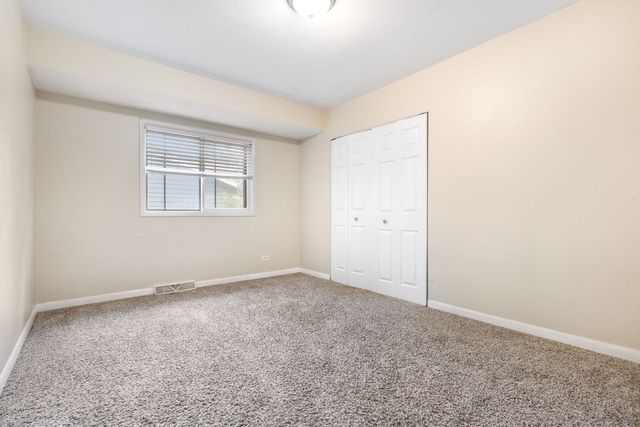 504 Nassau Avenue, Bolingbrook, IL 60440