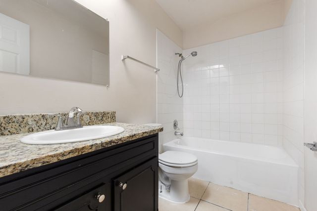 504 Nassau Avenue, Bolingbrook, IL 60440