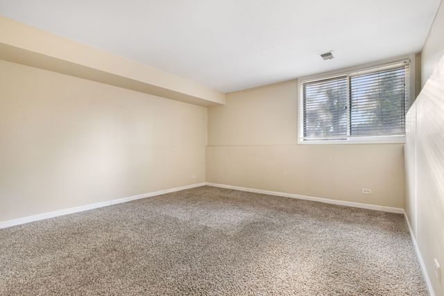 504 Nassau Avenue, Bolingbrook, IL 60440