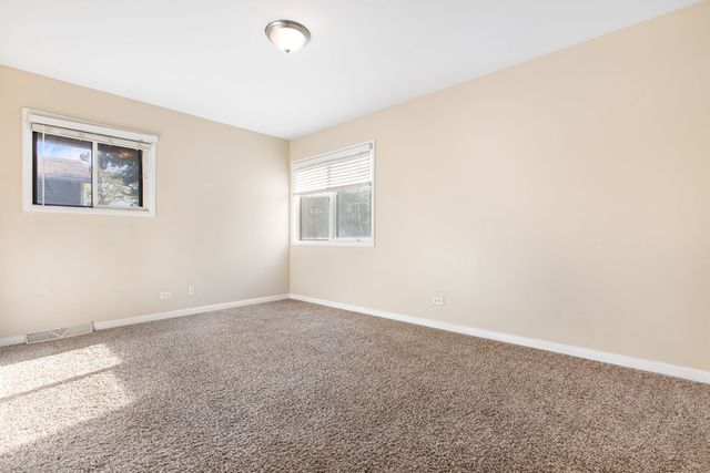 504 Nassau Avenue, Bolingbrook, IL 60440
