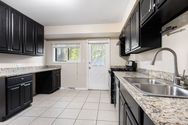 504 Nassau Avenue, Bolingbrook, IL 60440