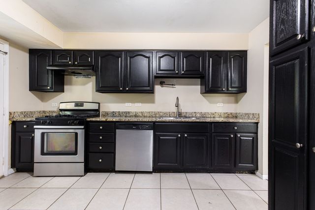 504 Nassau Avenue, Bolingbrook, IL 60440