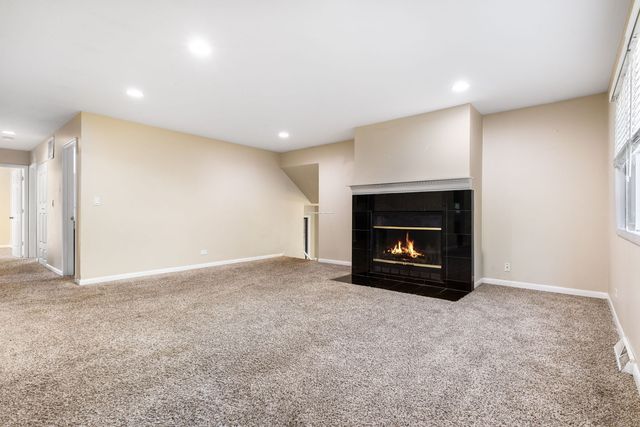 504 Nassau Avenue, Bolingbrook, IL 60440