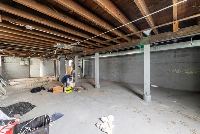 7728 S Maryland Avenue, Chicago, IL 60619