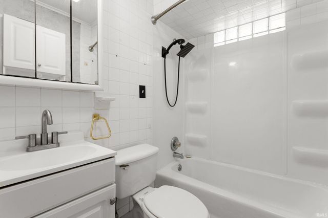 2604 Normandy Drive, Mishawaka, IN 46545