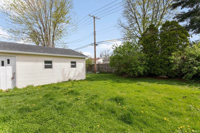 2604 Normandy Drive, Mishawaka, IN 46545