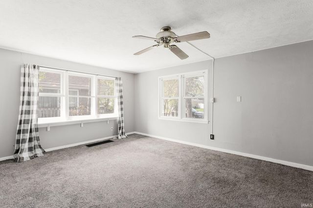 2604 Normandy Drive, Mishawaka, IN 46545