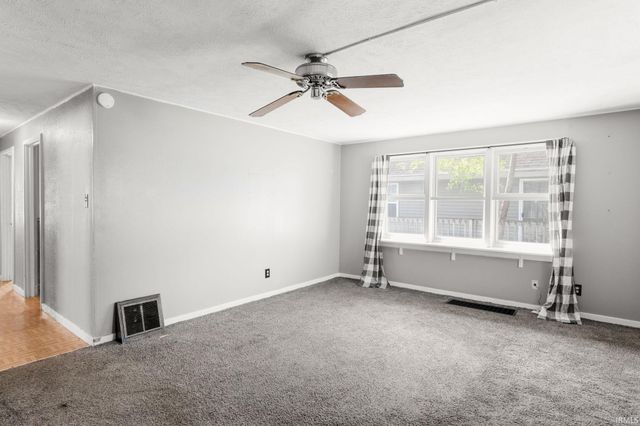 2604 Normandy Drive, Mishawaka, IN 46545