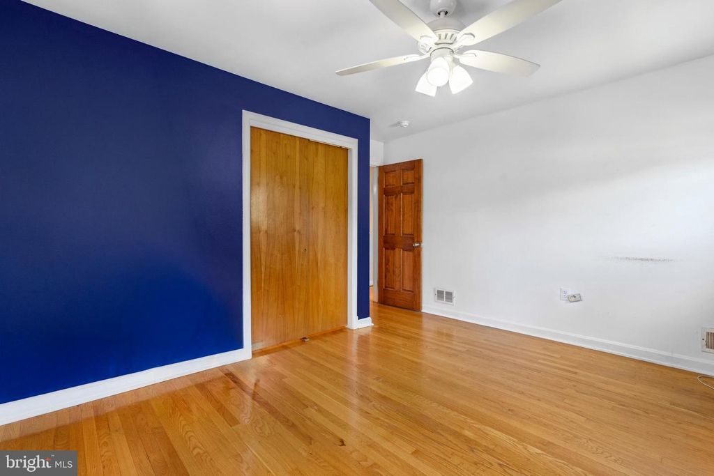 Image 27 of property listing at 13925 SHANNON DR, Silver Spring, MD 20904
