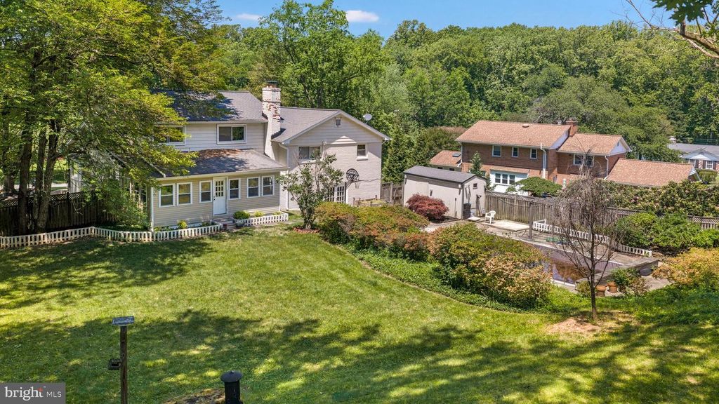 Image 40 of property listing at 13925 SHANNON DR, Silver Spring, MD 20904