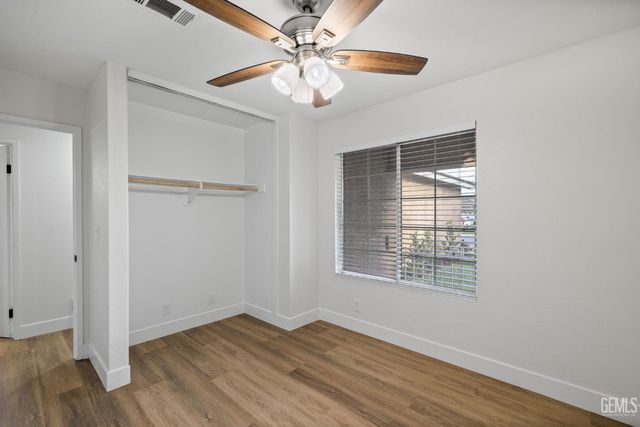 5914 Summer Country Drive, Bakersfield, CA 93313