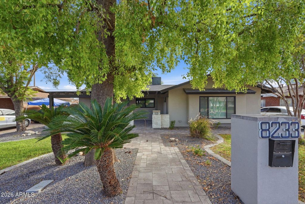 8233 E MONTEROSA Street, Scottsdale, AZ 85251 — exterior