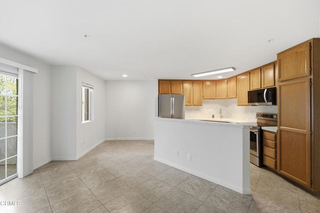 2713 Antonio Drive 109, Camarillo, CA 93010