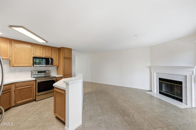 2713 Antonio Drive 109, Camarillo, CA 93010