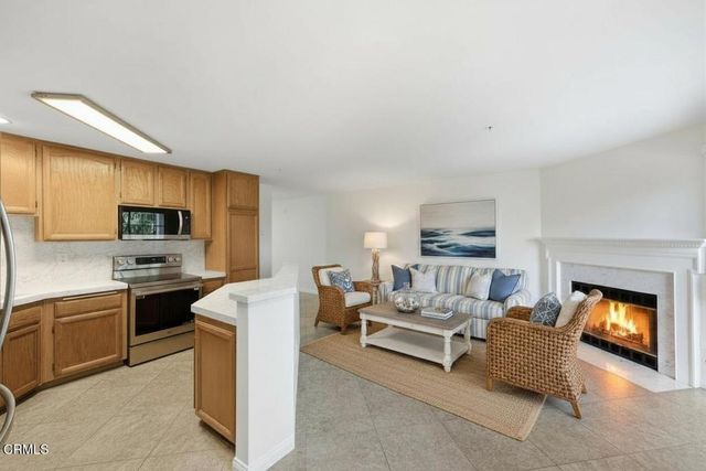 2713 Antonio Drive 109, Camarillo, CA 93010