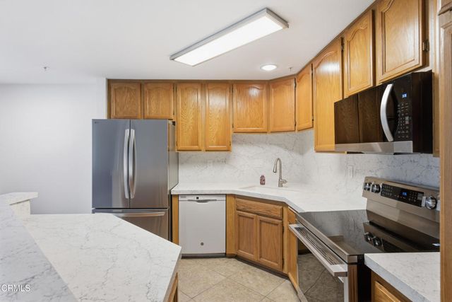 2713 Antonio Drive 109, Camarillo, CA 93010