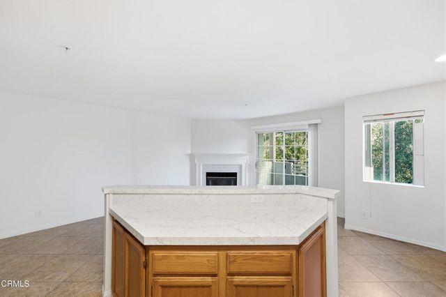 2713 Antonio Drive 109, Camarillo, CA 93010