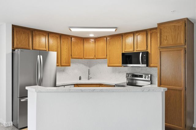 2713 Antonio Drive 109, Camarillo, CA 93010