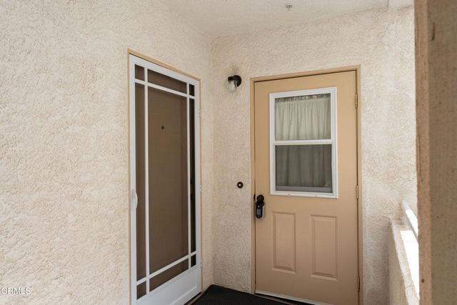 2713 Antonio Drive 109, Camarillo, CA 93010