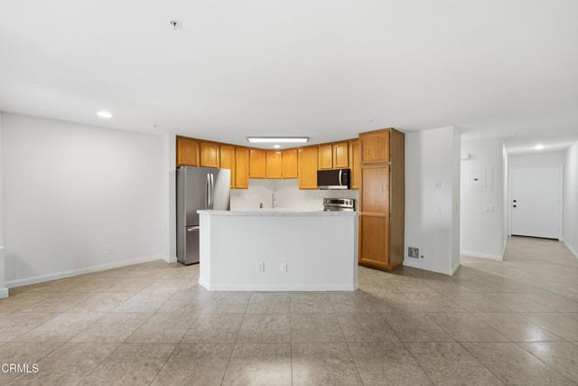 2713 Antonio Drive 109, Camarillo, CA 93010
