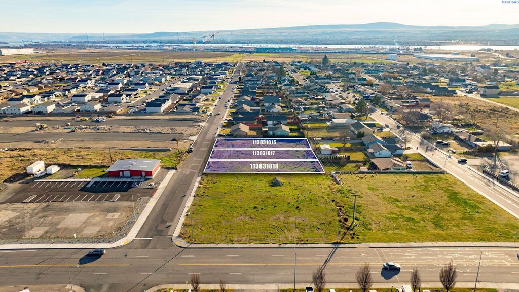 124 S Cedar Avenue, Pasco, WA 99301