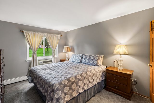 735 Hill Drive 112, Hoffman Estates, IL 60169
