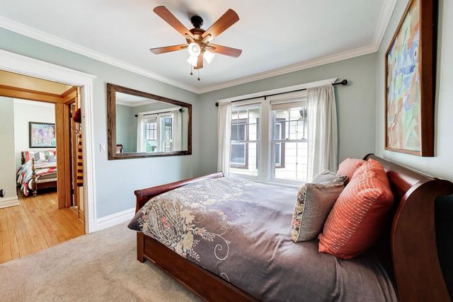 512 S Grove Avenue, Oak Park, IL 60304