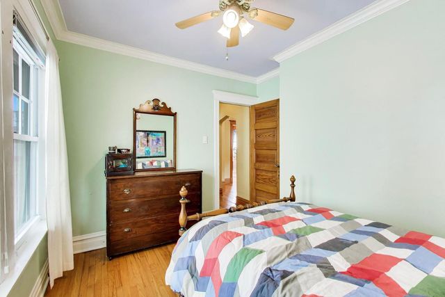 512 S Grove Avenue, Oak Park, IL 60304