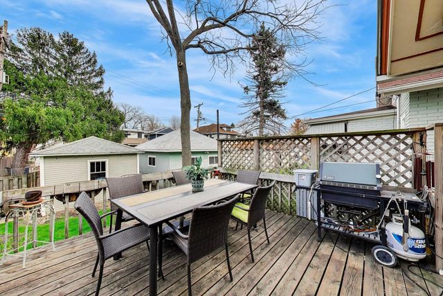 512 S Grove Avenue, Oak Park, IL 60304