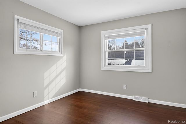 817 Florida Avenue, Port Huron, MI 48060