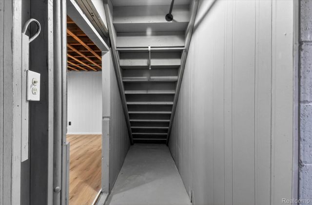 817 Florida Avenue, Port Huron, MI 48060