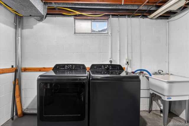 817 Florida Avenue, Port Huron, MI 48060