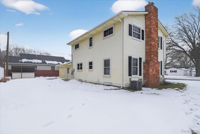 817 Florida Avenue, Port Huron, MI 48060