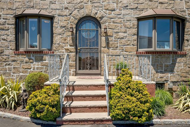 3111 Dare Place, Bronx, NY 10465