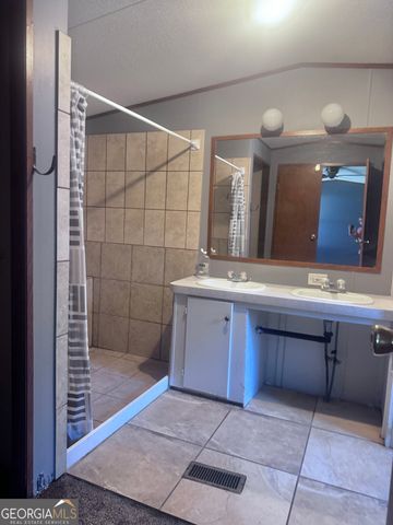 131 Register Avenue, Reidsville, GA 30453