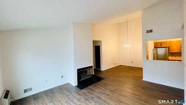 68 Rockledge Loop 68, Torrington, CT 06790