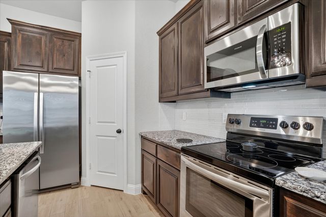 1641 Town Creek Circle, Weatherford, TX 76086