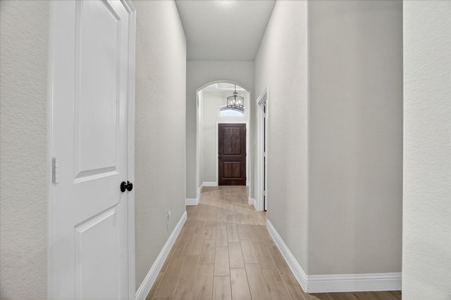 1641 Town Creek Circle, Weatherford, TX 76086