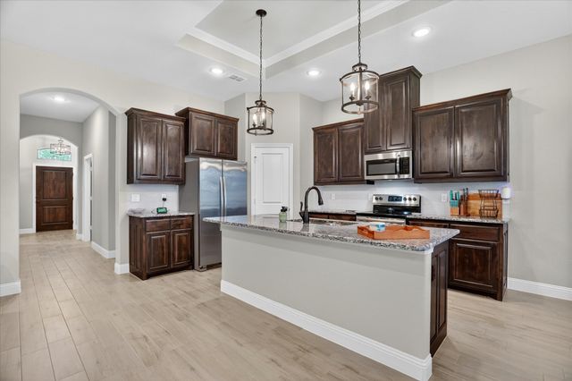 1641 Town Creek Circle, Weatherford, TX 76086
