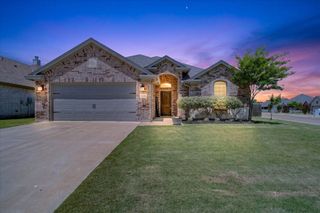 1641 Town Creek Circle, Weatherford, TX 76086