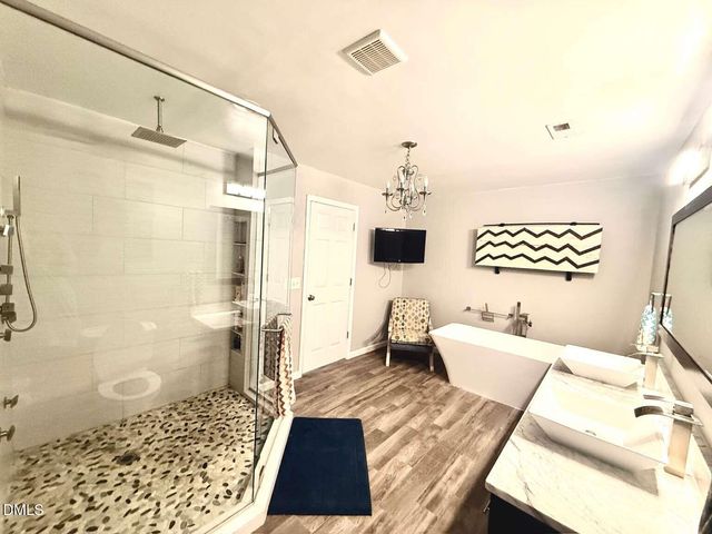 5125 Wickham Road, Raleigh, NC 27606