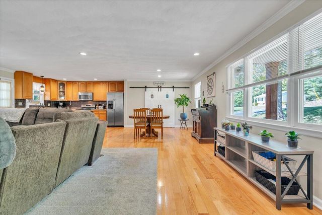 771 Oak DR, Blue Ridge, VA 24064