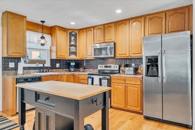 771 Oak DR, Blue Ridge, VA 24064