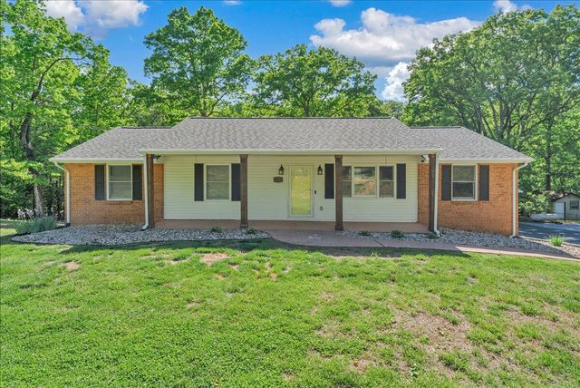 771 Oak DR, Blue Ridge, VA 24064