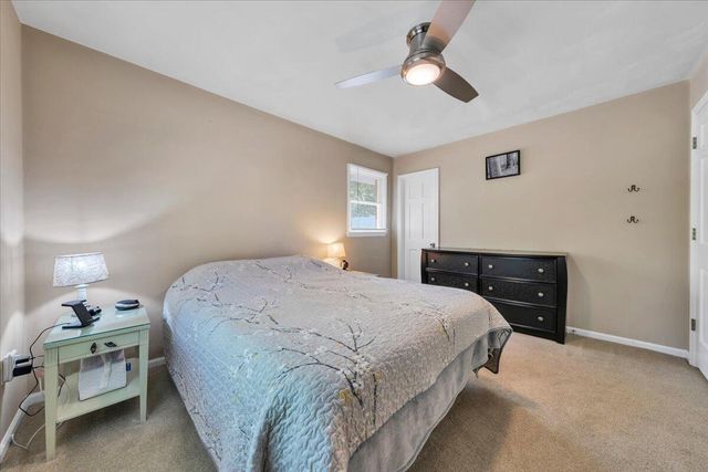 771 Oak DR, Blue Ridge, VA 24064
