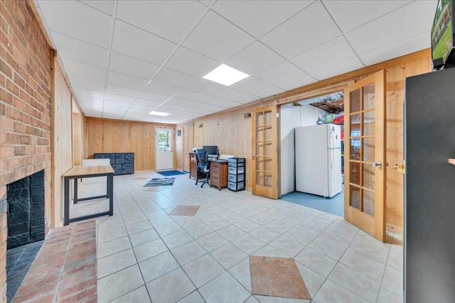 771 Oak DR, Blue Ridge, VA 24064