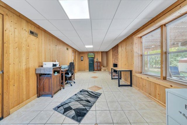771 Oak DR, Blue Ridge, VA 24064