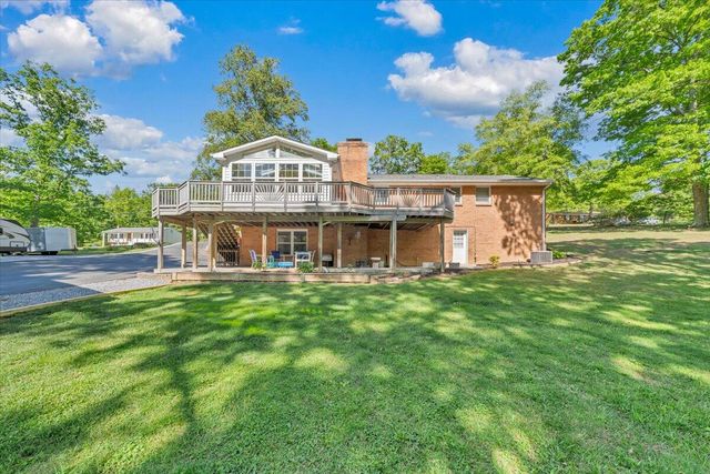771 Oak DR, Blue Ridge, VA 24064