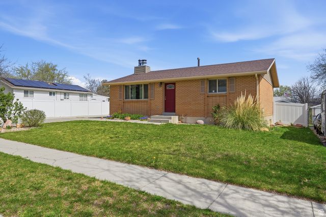 6043 S AQUARIUS DR, Kearns, UT 84118